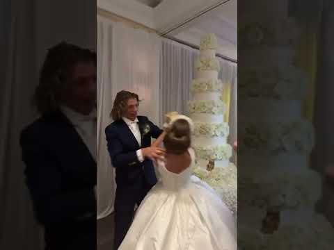 Bride Faces Cake Dilemma Amid Family Discontent in Rome