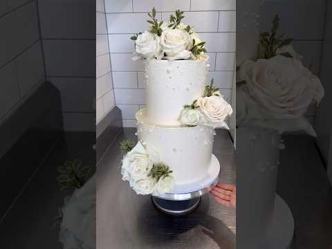 Bakers Embrace DIY Wedding Cakes for Personalized Celebrations