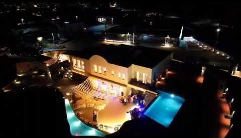 TikTok Love Story: Modern Fairytale Wedding in Santorini
