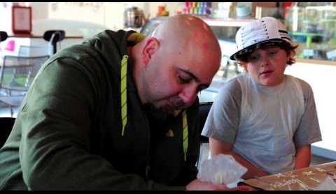 Pastry Chef Duff Goldman’s Easy Cake Decorating Trick