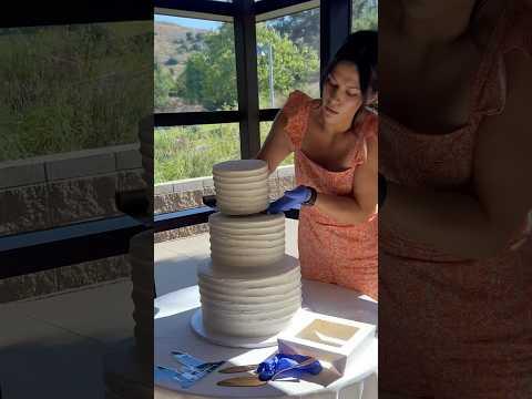 Enhance Your Wedding Cake with Statement-Making Decorations